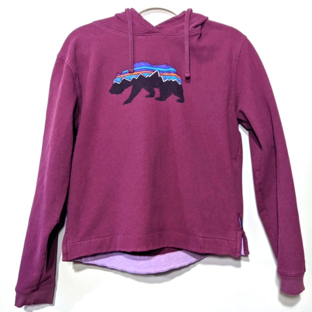 Patagonia Bear Logo Sweatshirt Size M